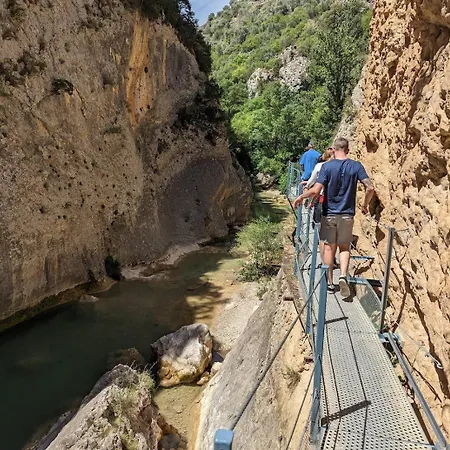 Casa Nasarre- Acogedora Con Garaje Con Vistas A La Sierra De Guara